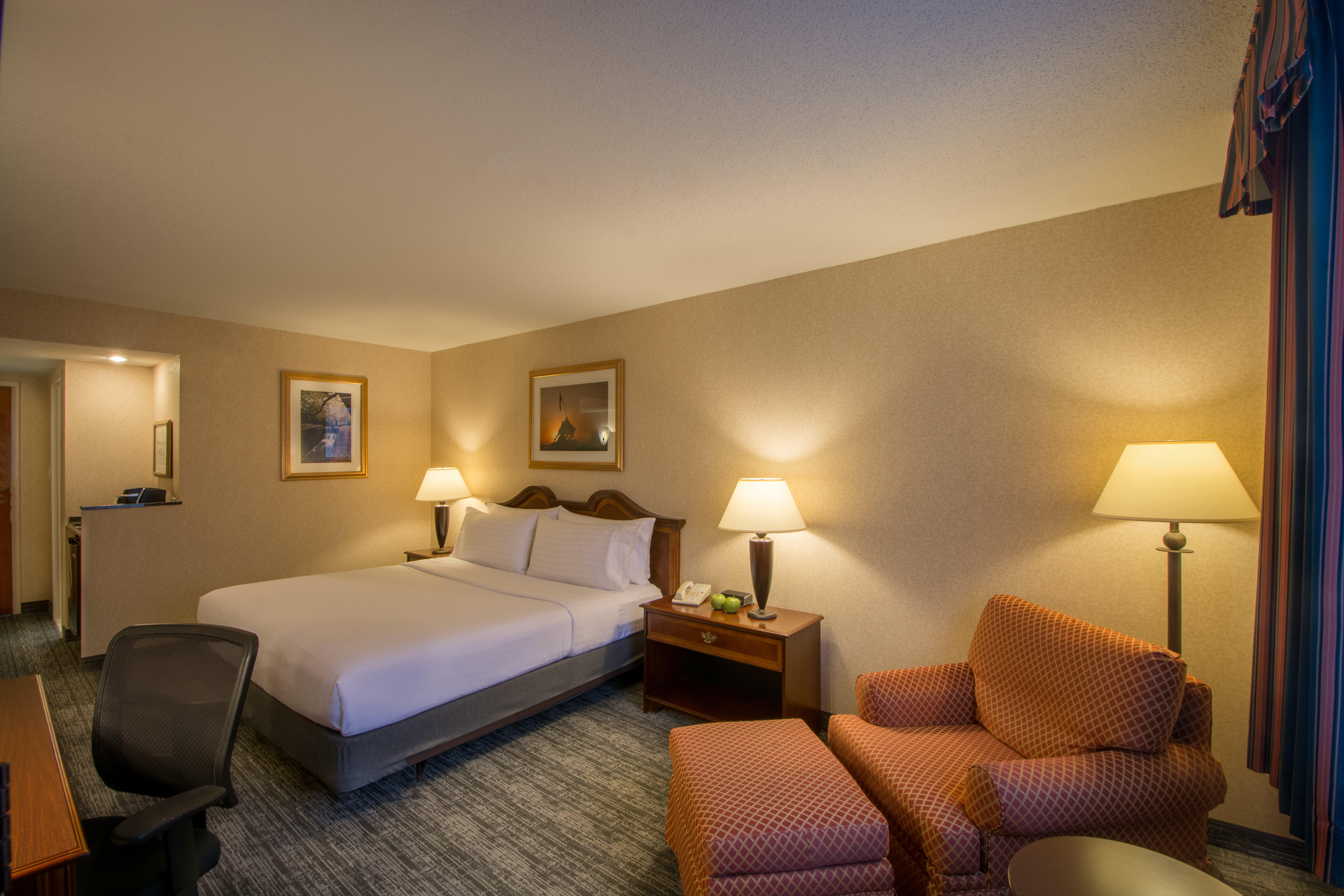 Holiday Inn Arlington At Ballston By Ihg Екстериор снимка